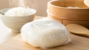 ラップに包んだご飯出し っ ぱなしは危険｜10～48℃で菌が増える理由と冷凍のコツのアイキャッチ画像